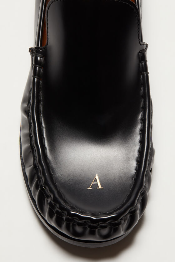 (image for) Exceptional Leather loafers